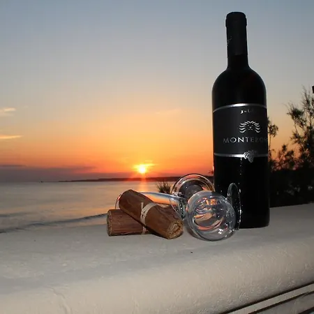 Bed & Breakfast Due Passi Dal Mare Torricella (Taranto)