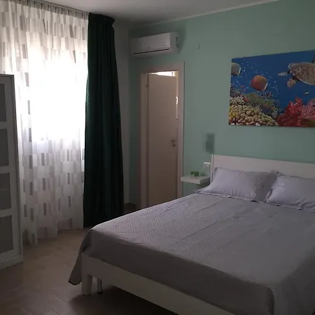 Due Passi Dal Mare